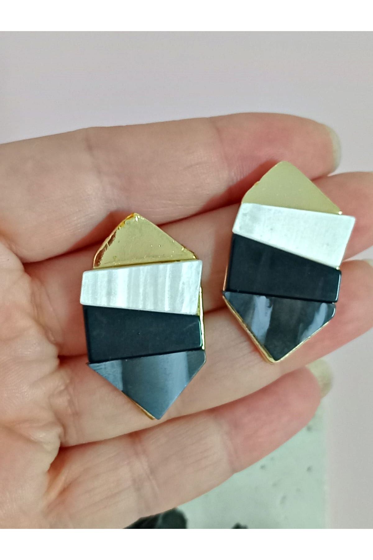 Siyah Geometrik Form Şık Hafif Küpe