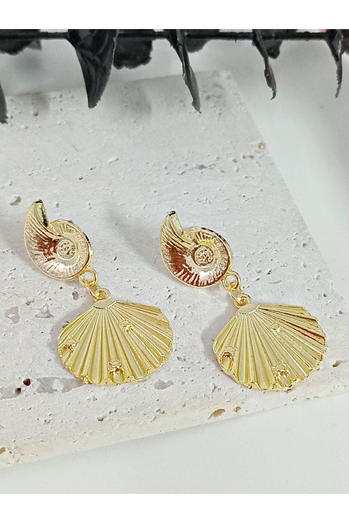 Gold Deniz Kabuğu Hafif Şık Küpe