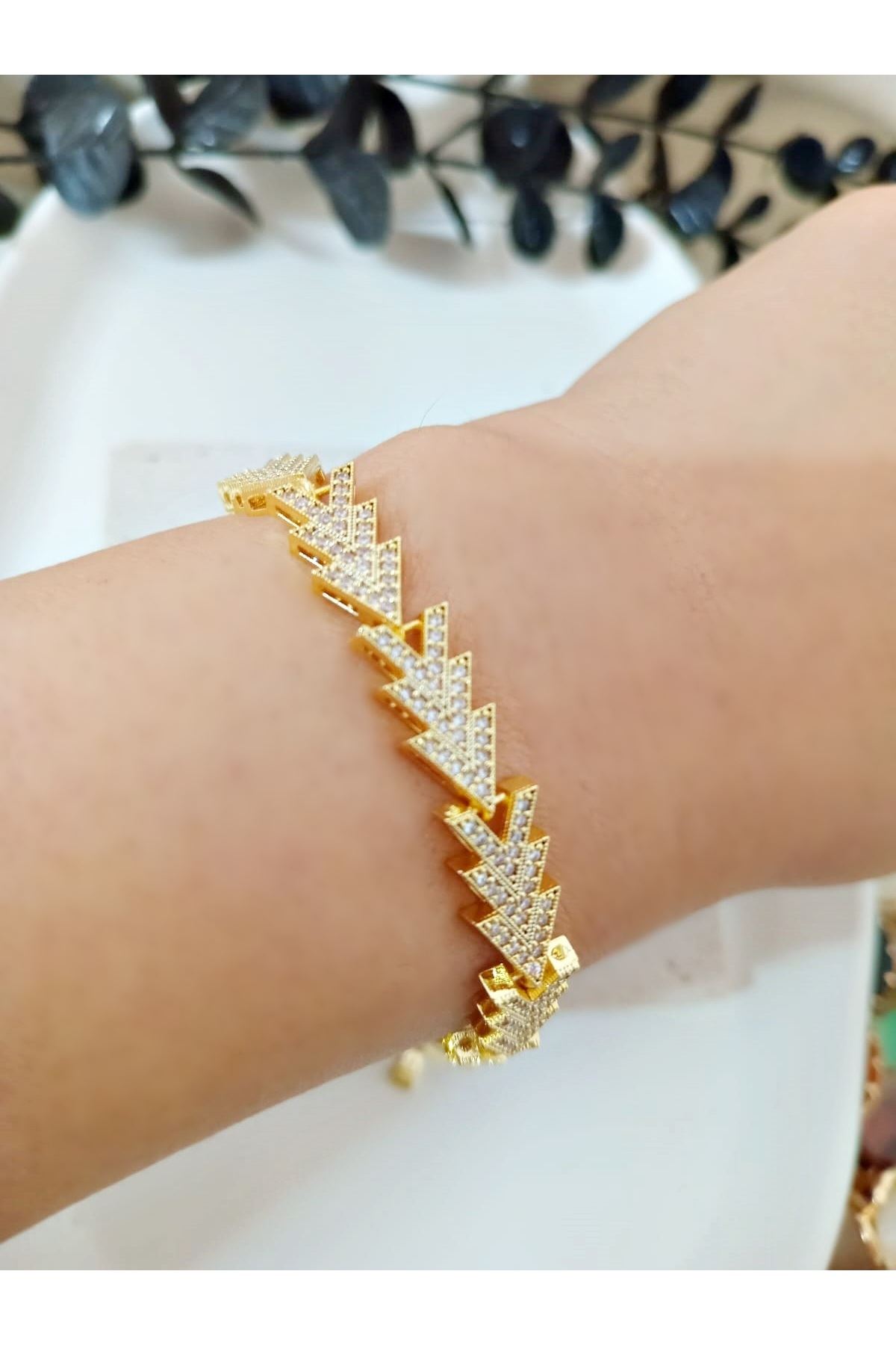 Çelik Gold Taşlı Şık Renk Atmaz Bileklik, Bilezık