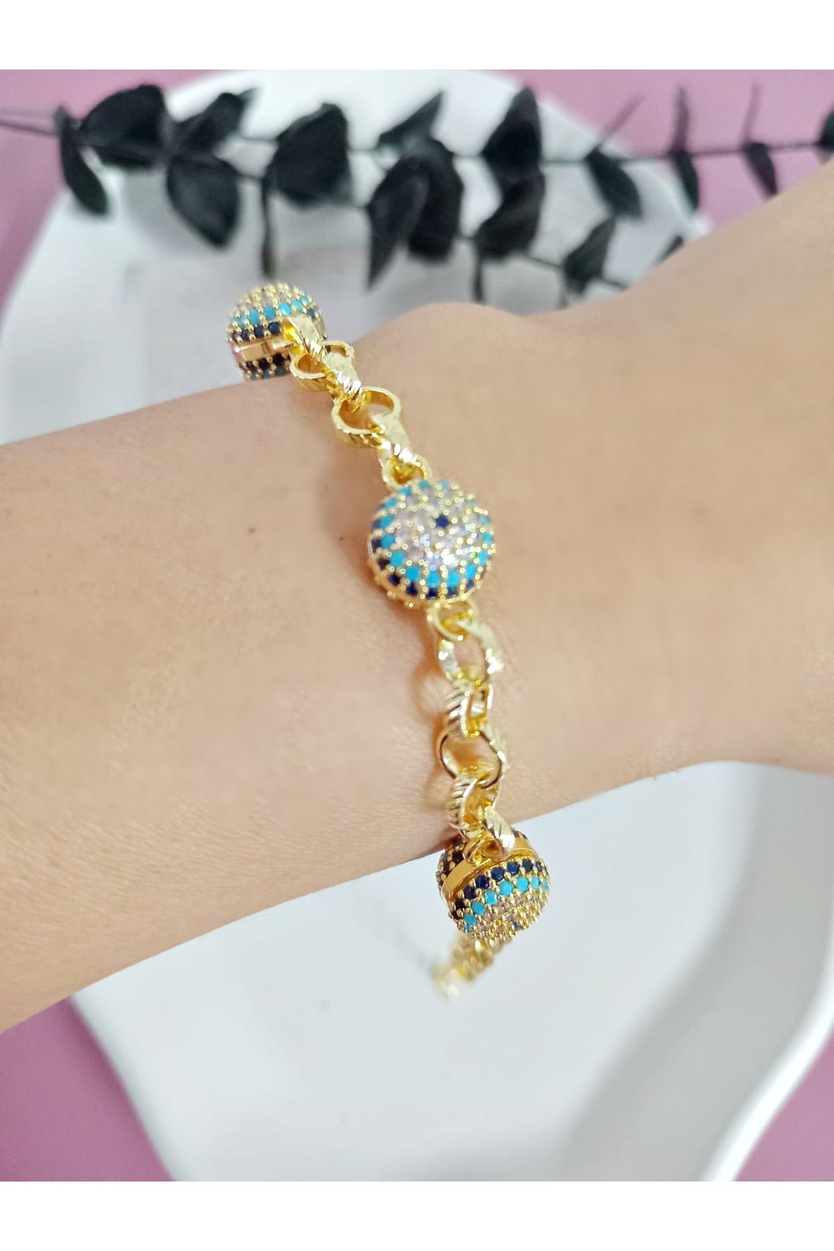 Gold Nazarlı Bileklik, Bilezık