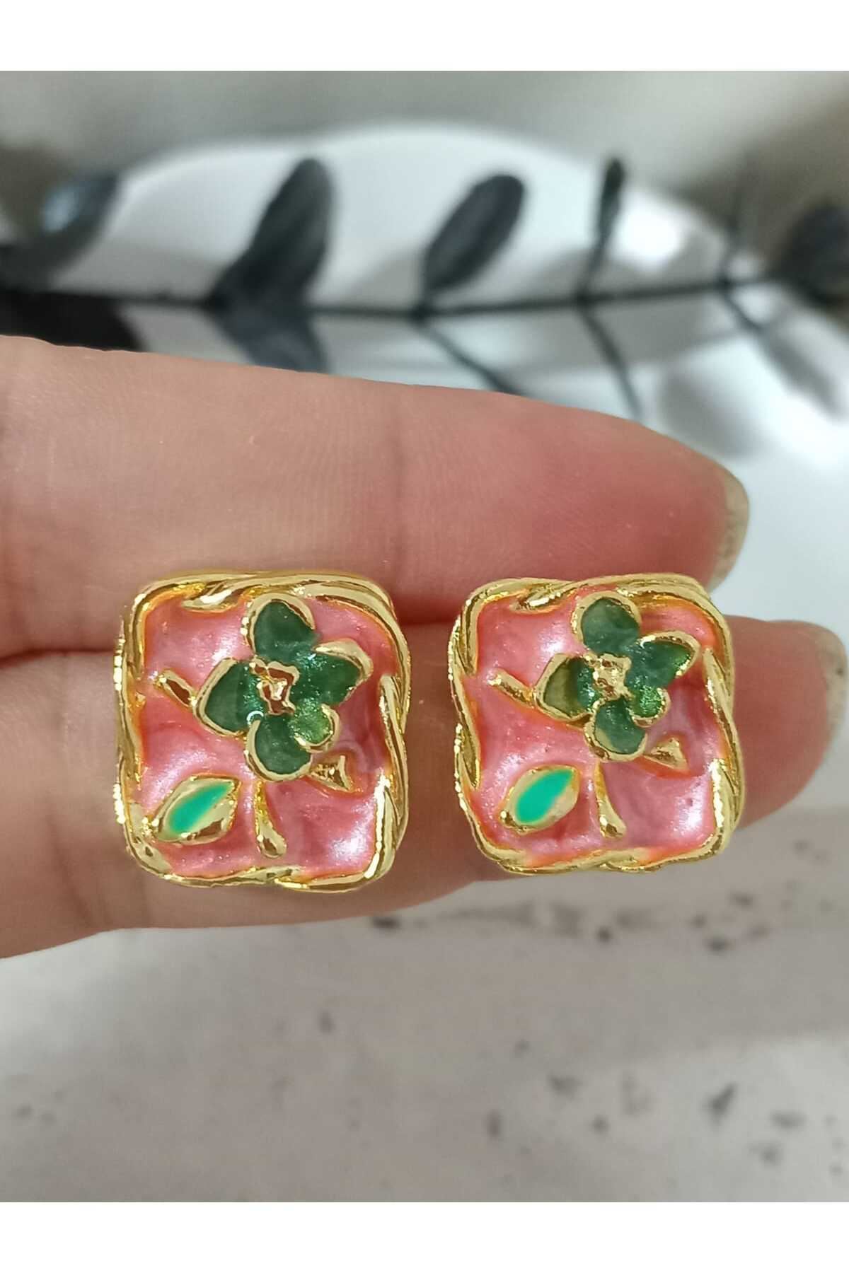 Somon Mineli Retro Çiçek Gold Küpe