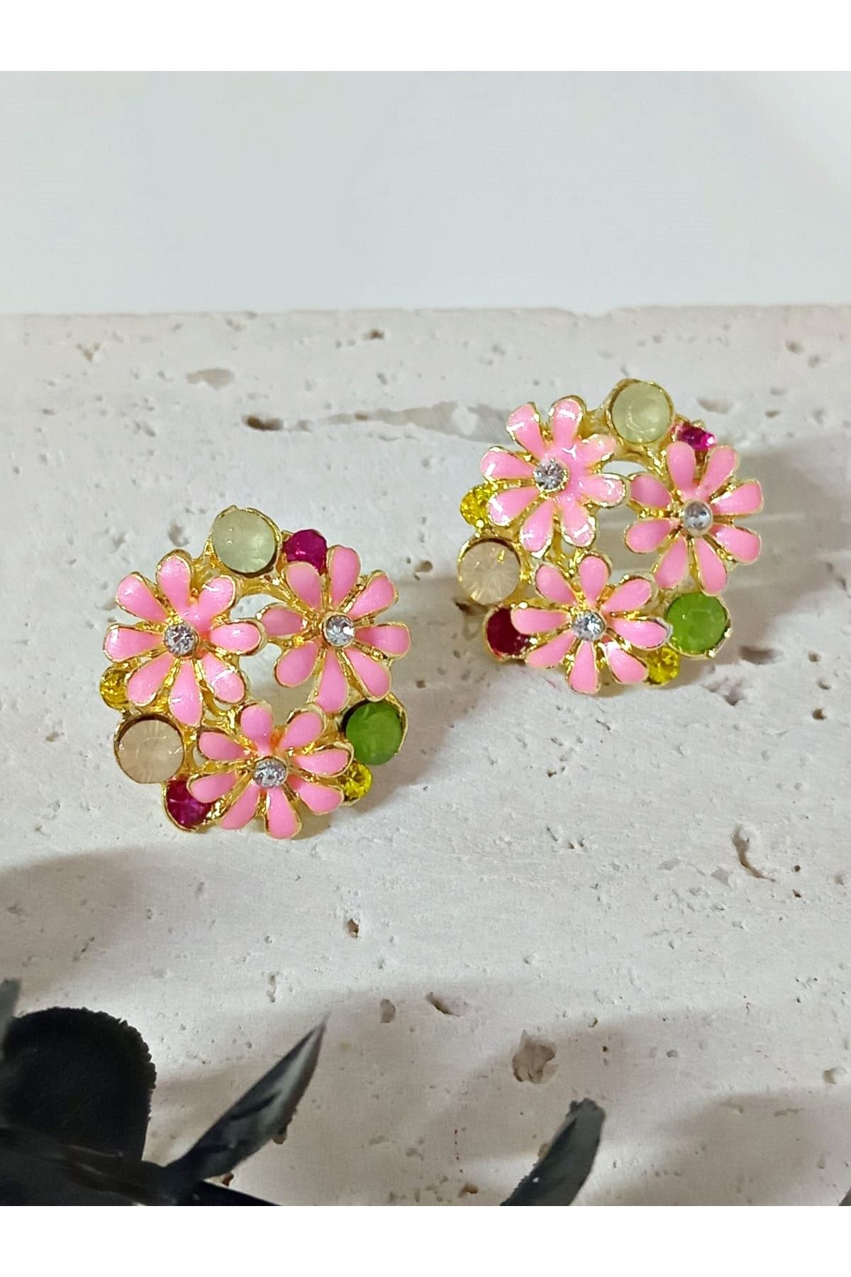 Pembe Mineli Gold Papatya Küpe