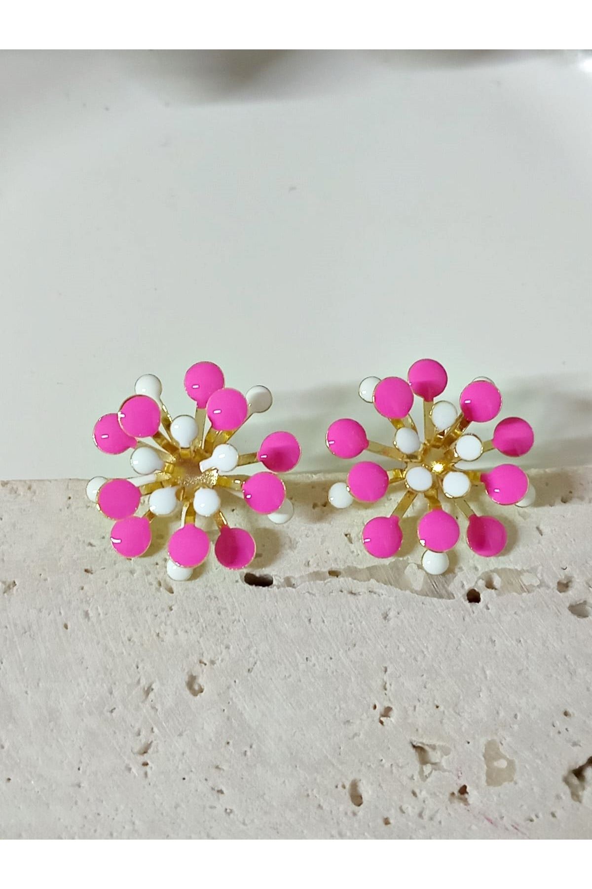 Pembe Beyaz Mineli Gold Küpe