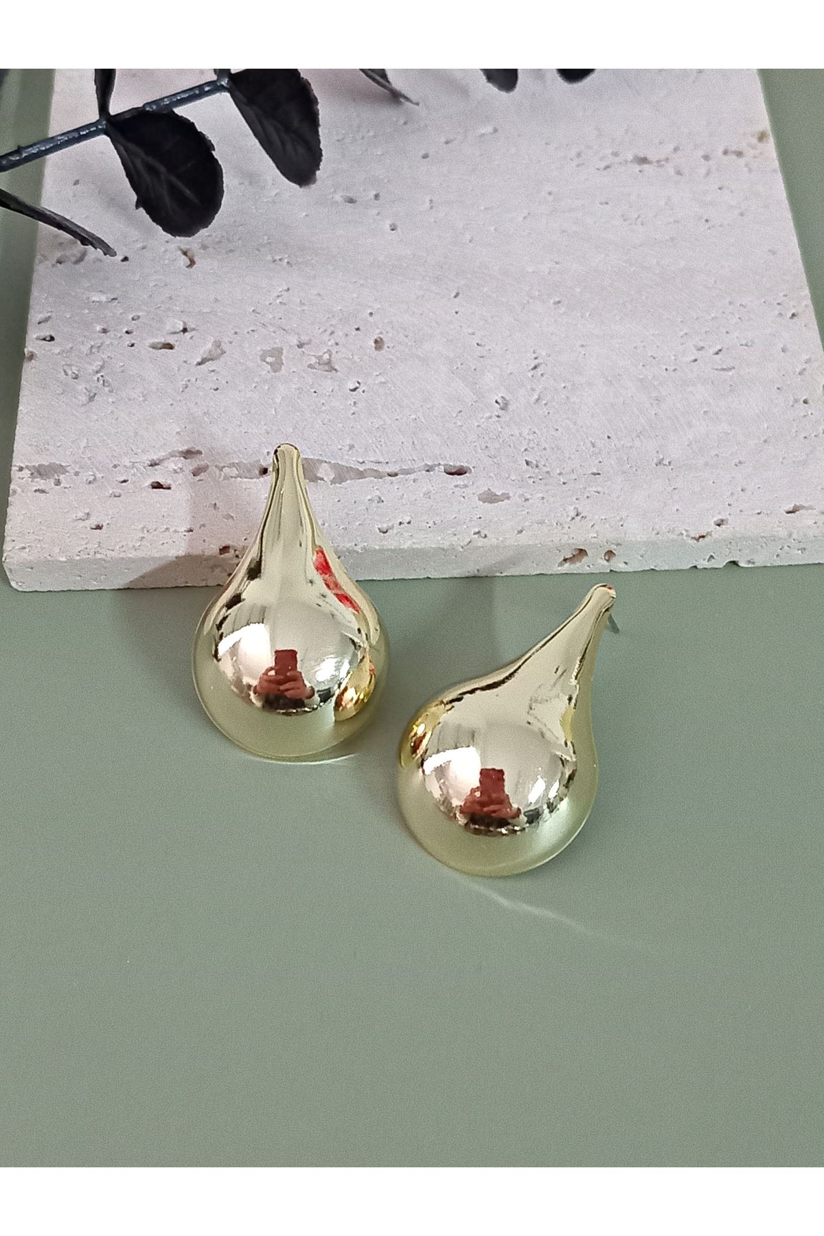 Gold Damla Büyük Hafif Kadın Küpe