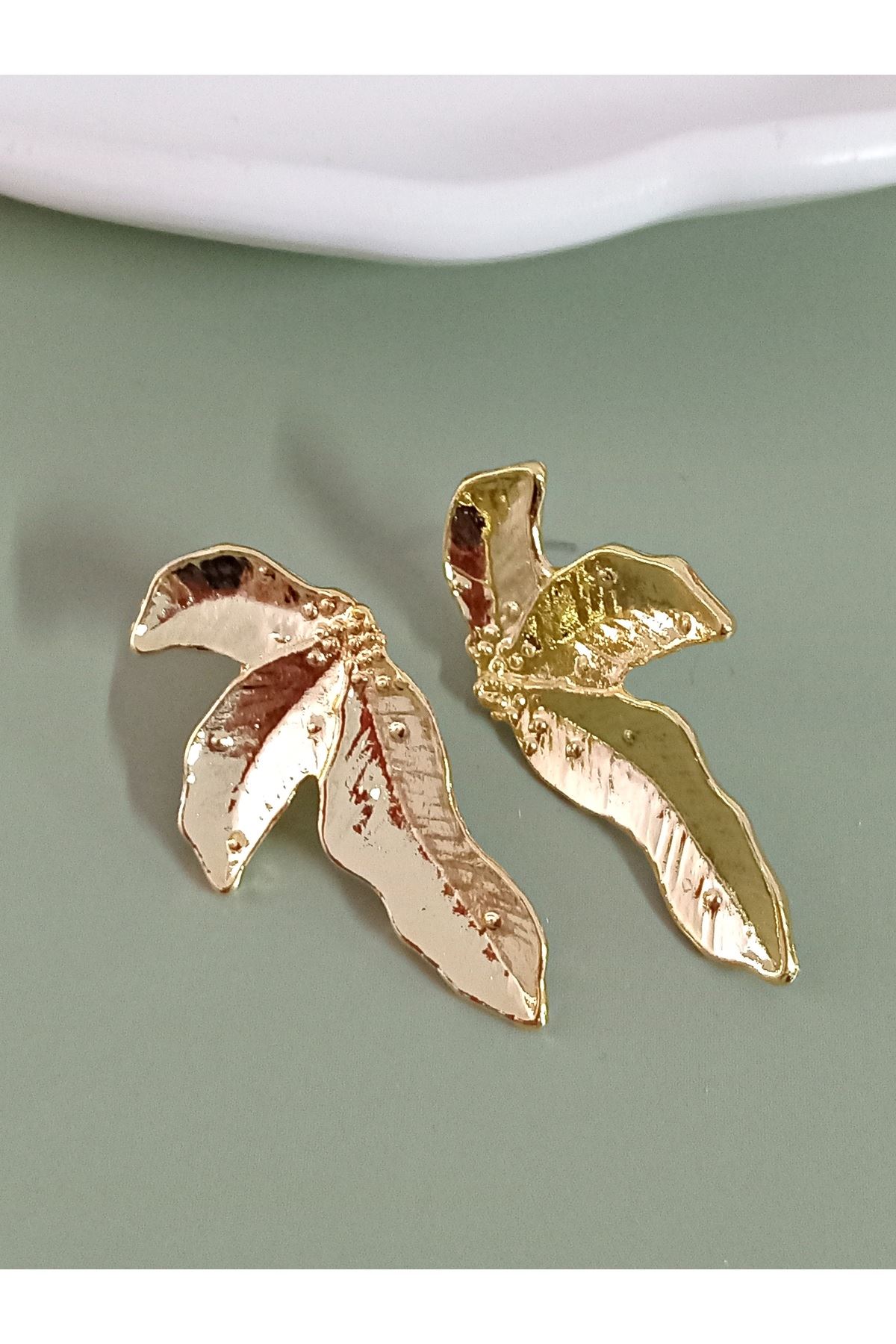 Gold Palmiye Yaprağı Küpe