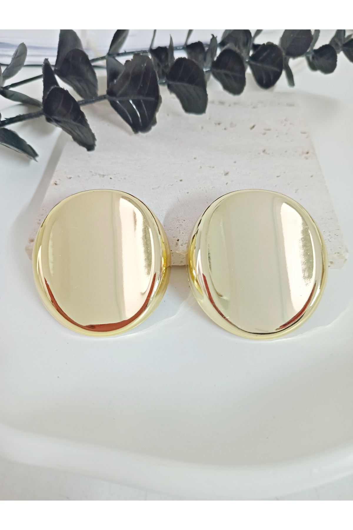 Gold Oval Hafif Büyük Şık Kadın Küpe