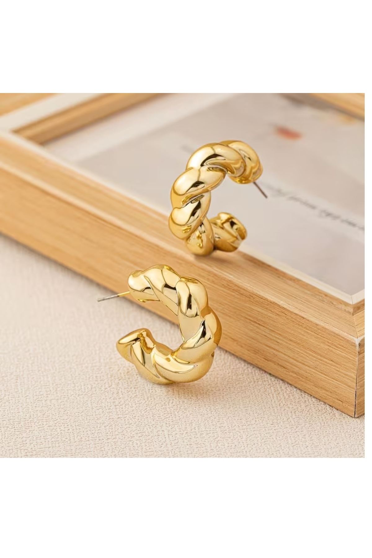 Gold Kalın Burgulu Halka Küpe