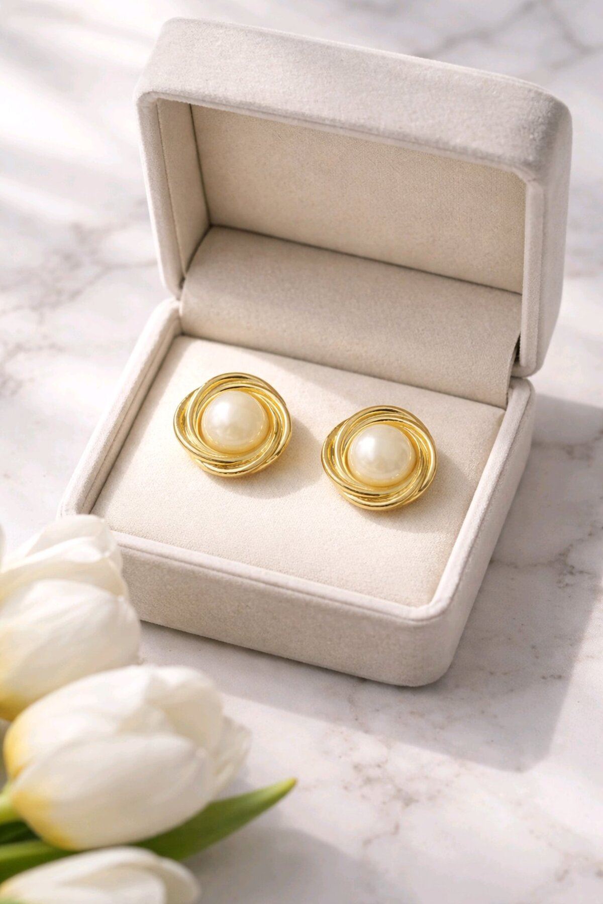 Gold Krem İnci Küpe