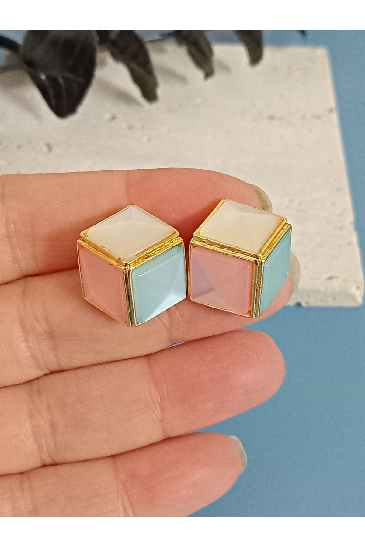 Gold Beyaz Pembe Mavi Küp Kadın Küpe