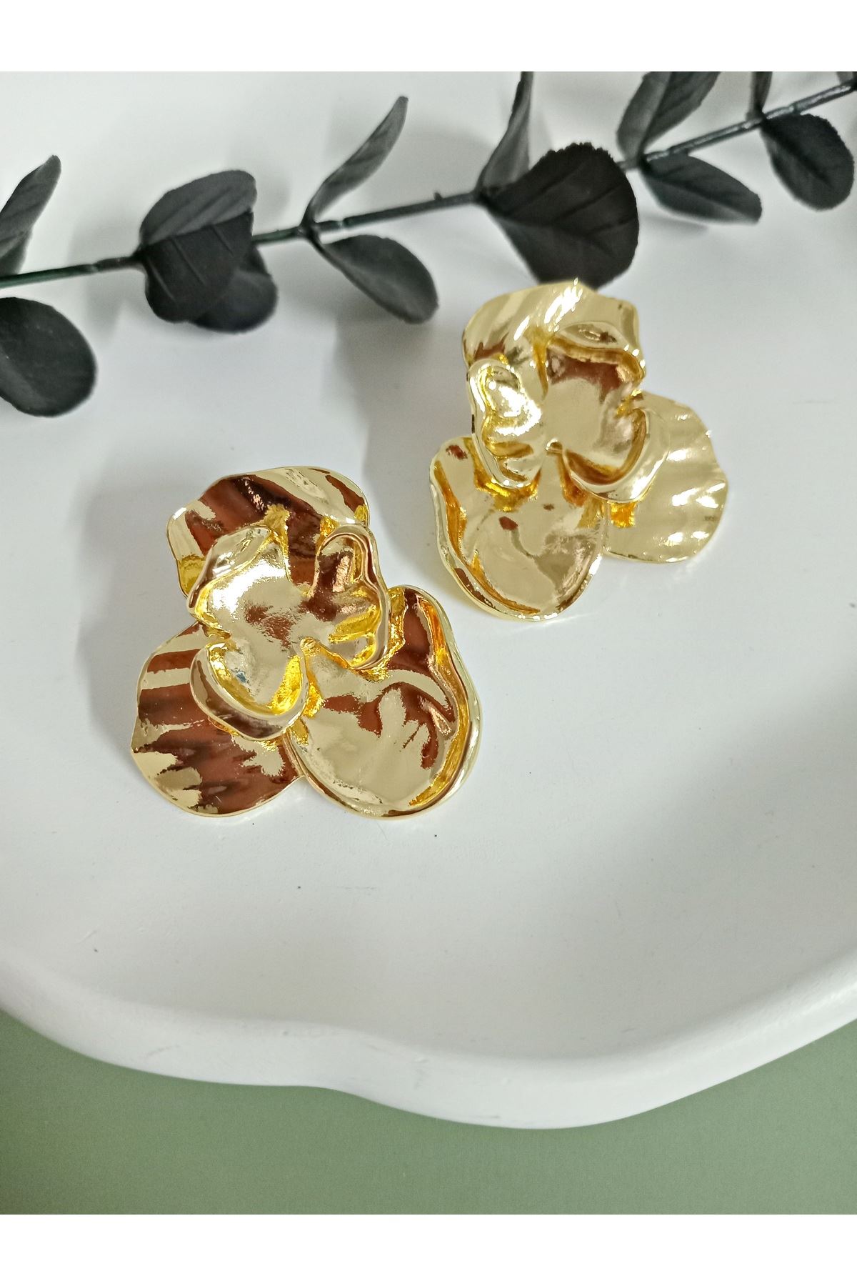 Gold Çiçek Küpe