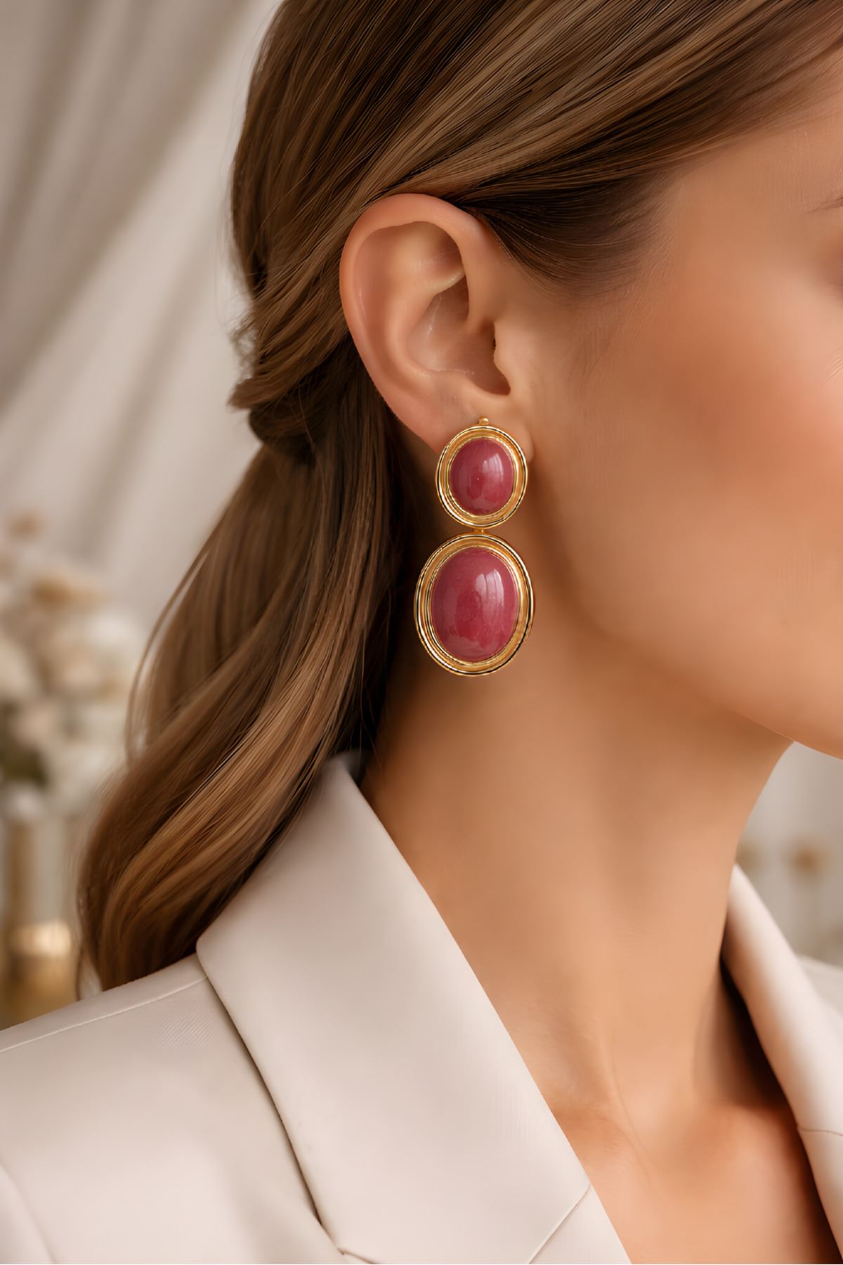 Gold Pembe Mineli Sallantılı Küpe, Hafif