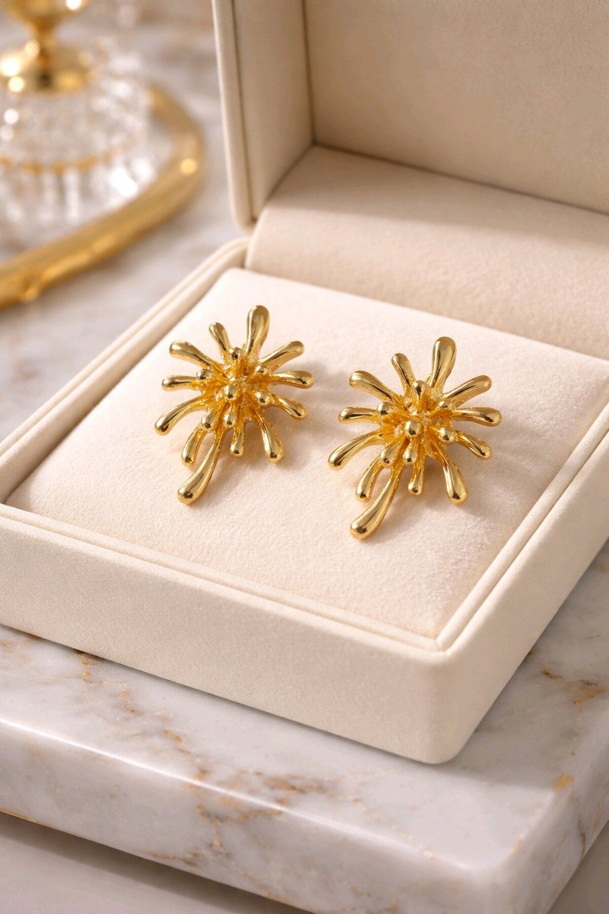 Gold Şık Küpe