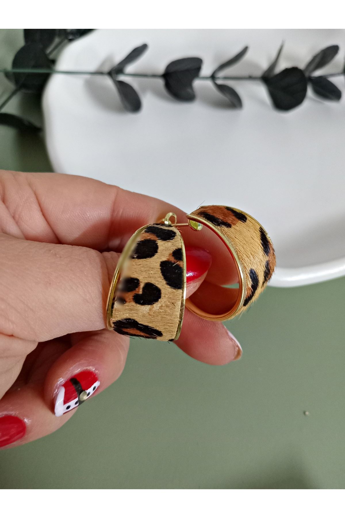 Kahverengi Kürklü Leopar Halka Küpe