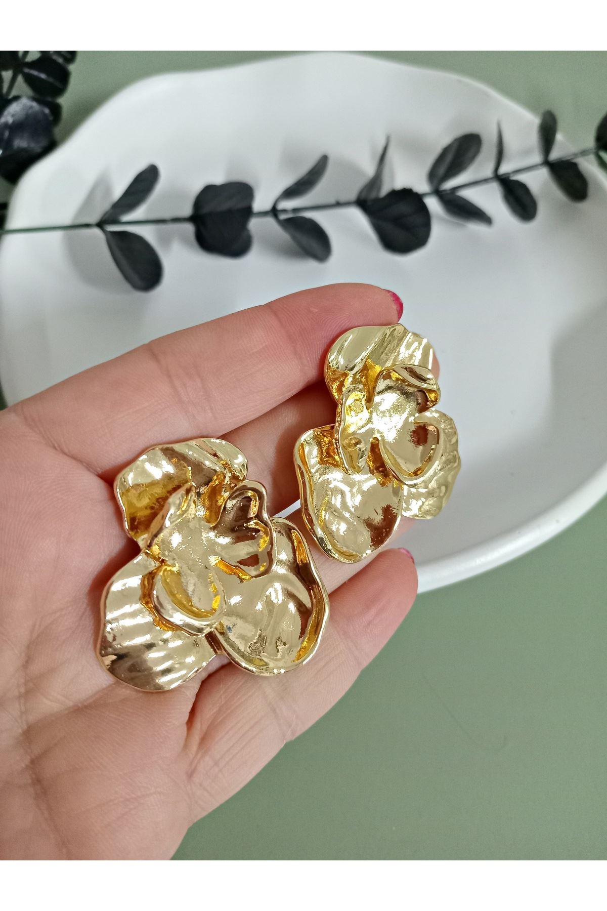 Gold Çiçek Küpe