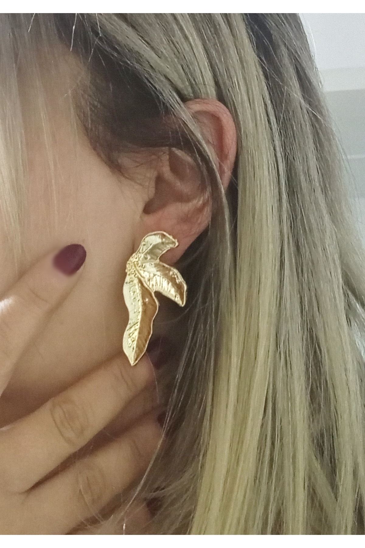 Gold Palmiye Yaprağı Küpe