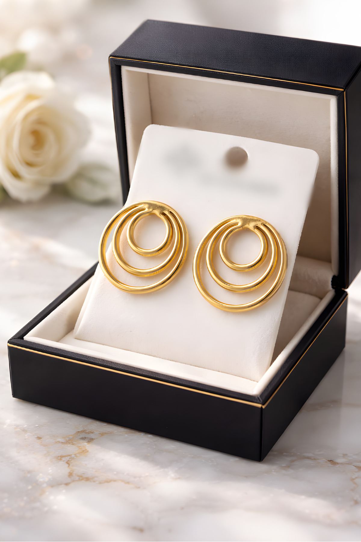 Gold İllüzyon Küpe, Hafif