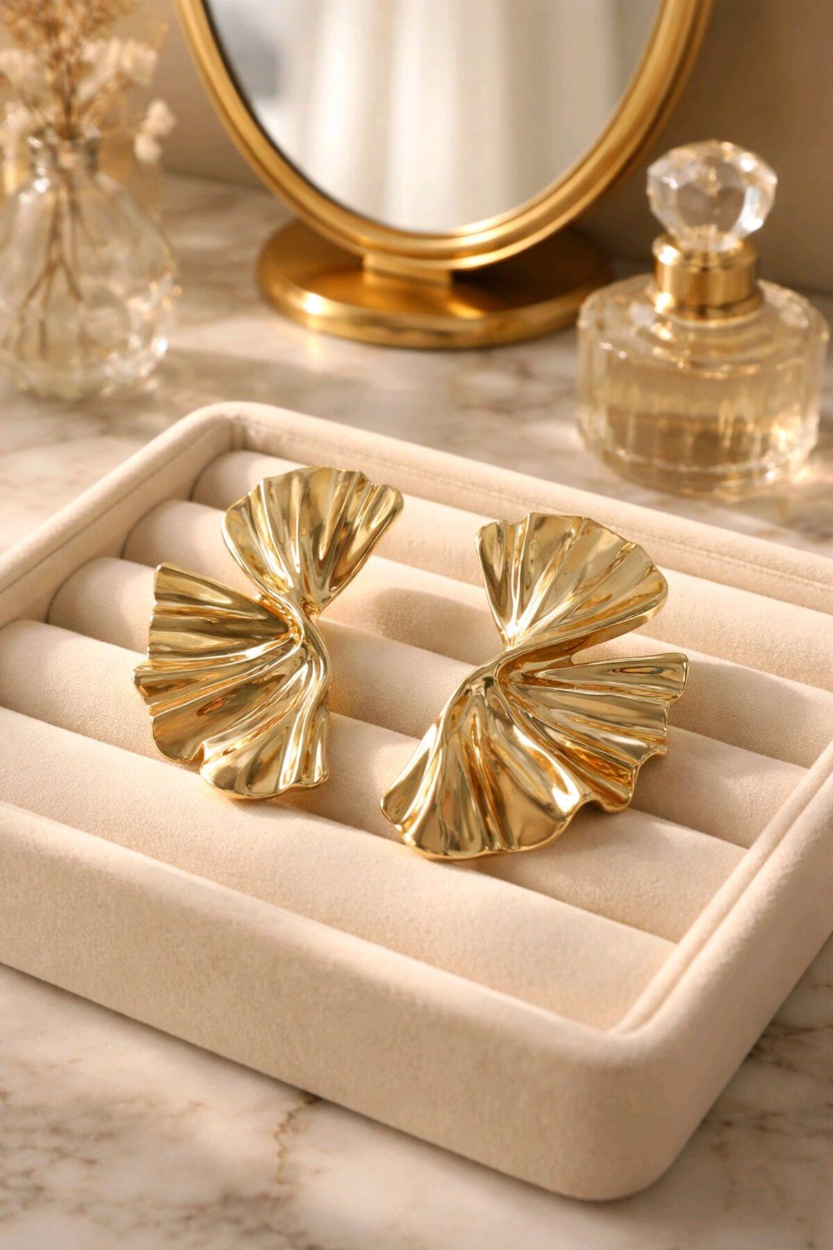 Gold Yarım Yaprak Küpe, Çok Hafif