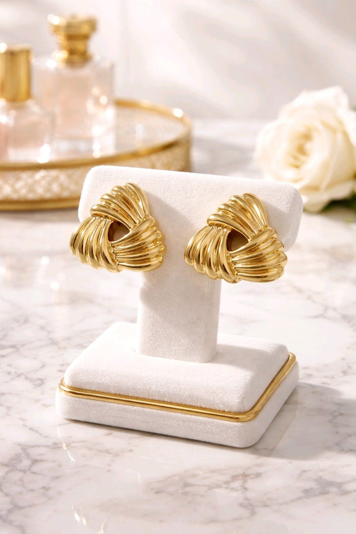 Gold Üçgen İthal Küpe, Çok Hafif