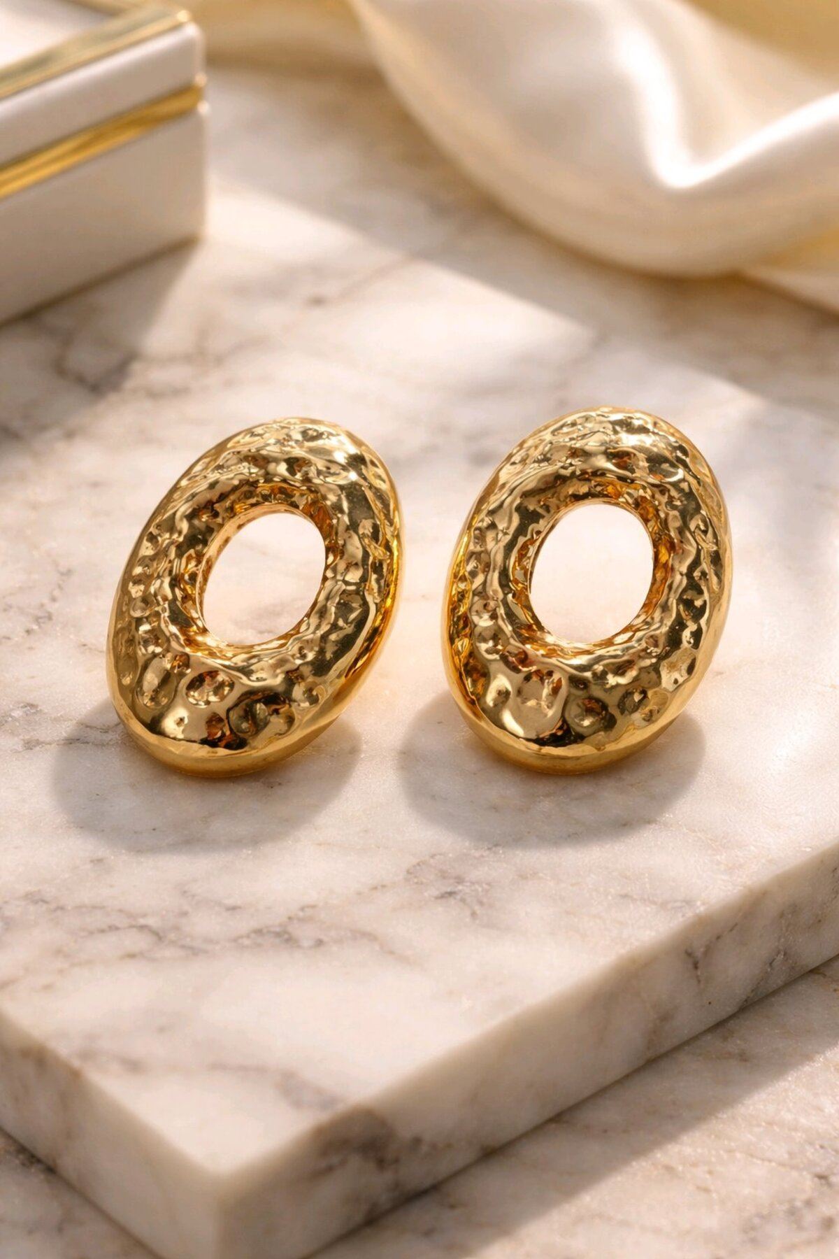 Marka Model, Gold Büyük O Küpe, Hafif