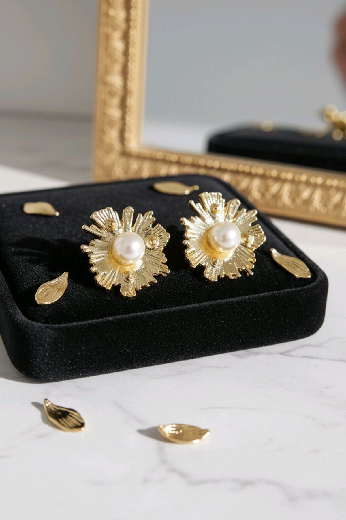 Gold İncili Küpe