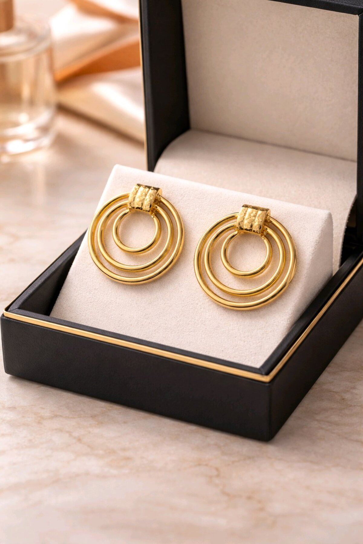 Gold İllüzyon Küpe