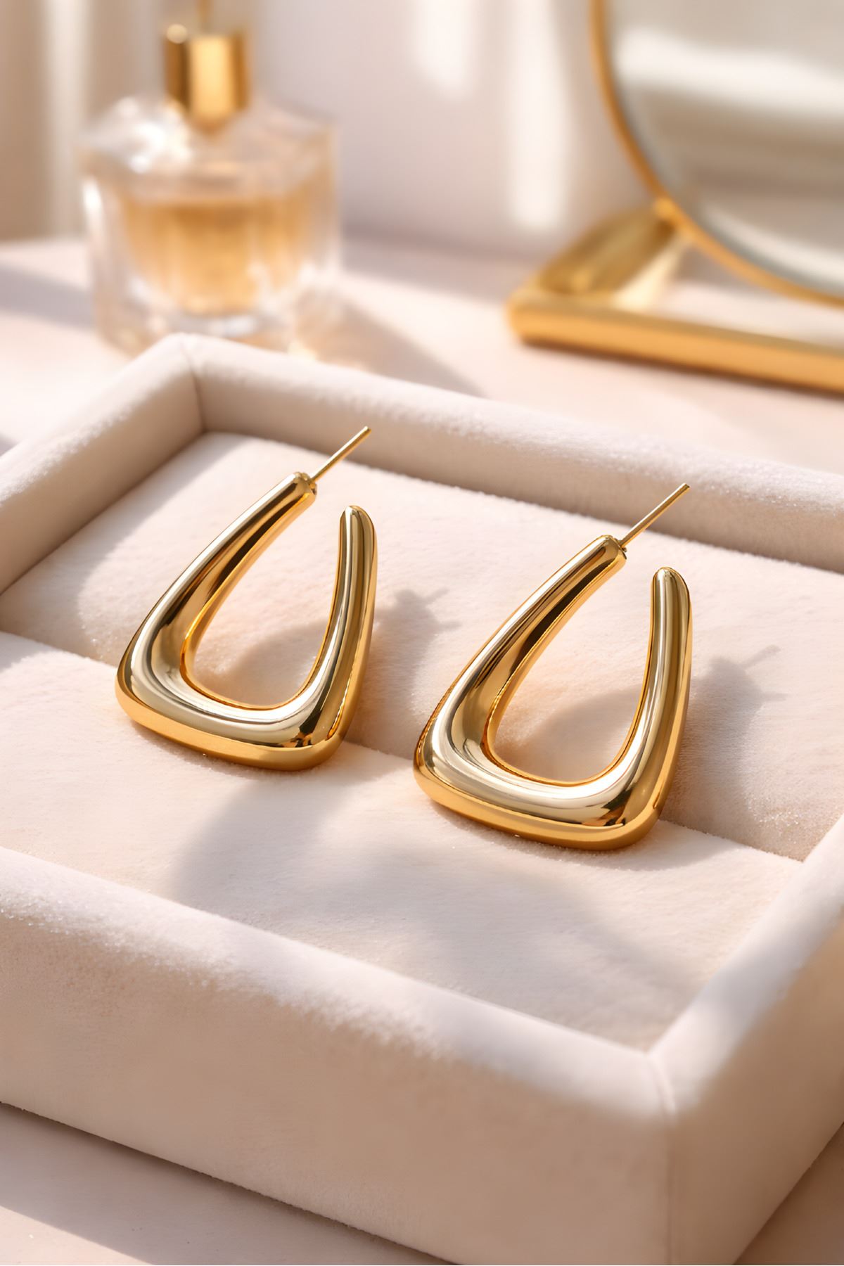 Gold Üçgen Halka Küpe, Çok Hafif
