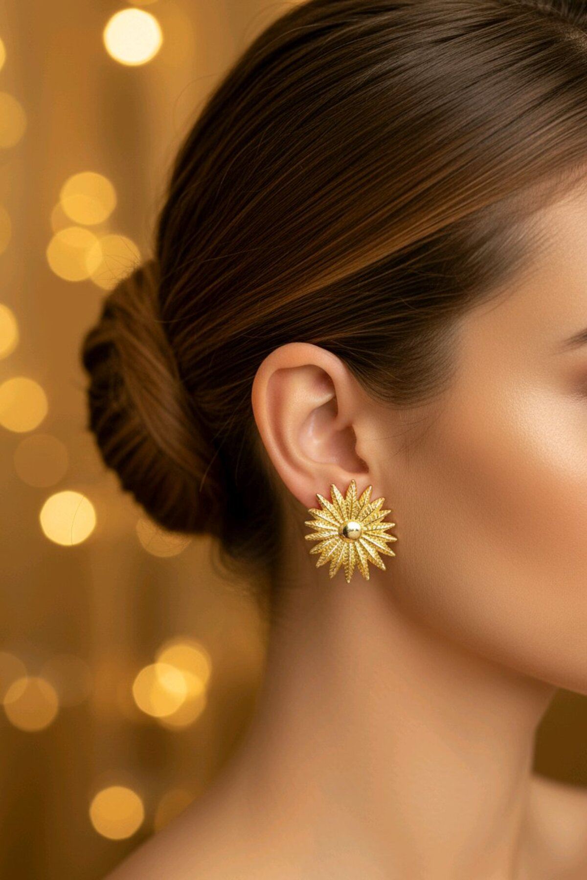 Gold Yıldız Küpe