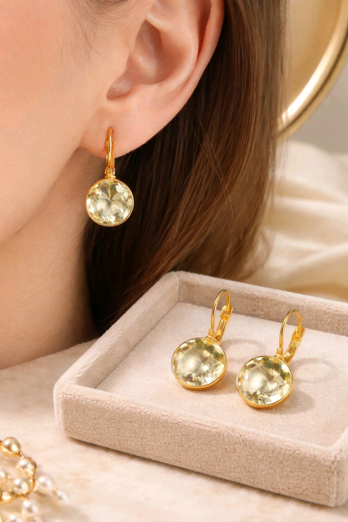 Gold Şeffaf Taşlı Küpe, İthal