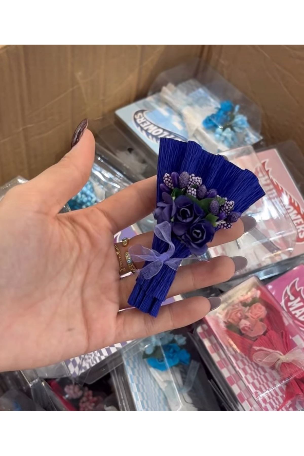 Renkli Küçük Hediyelik Buket