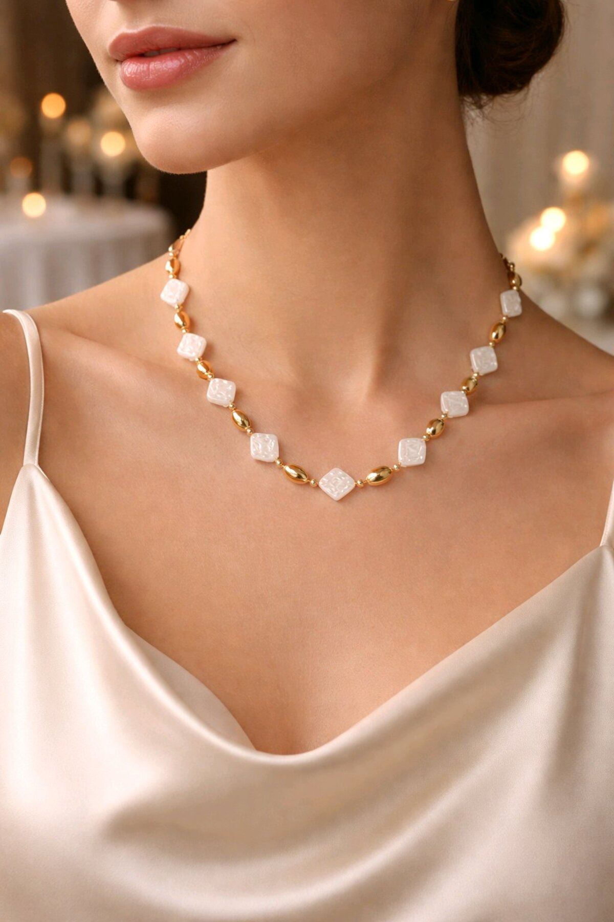 Gold İncili Tasarım Boncuklu Elegant Kolye