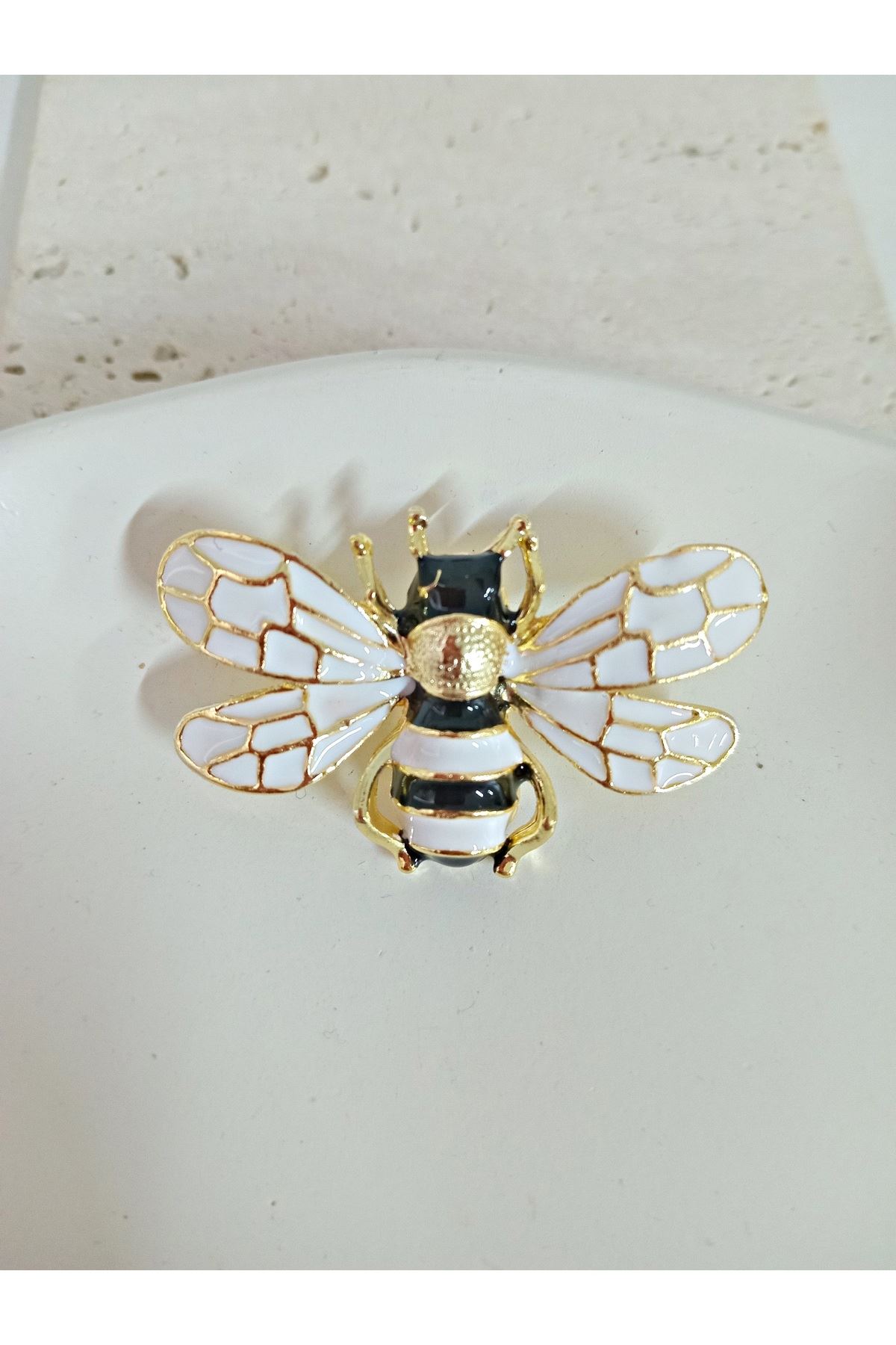 Gold Beyaz Arı Broş