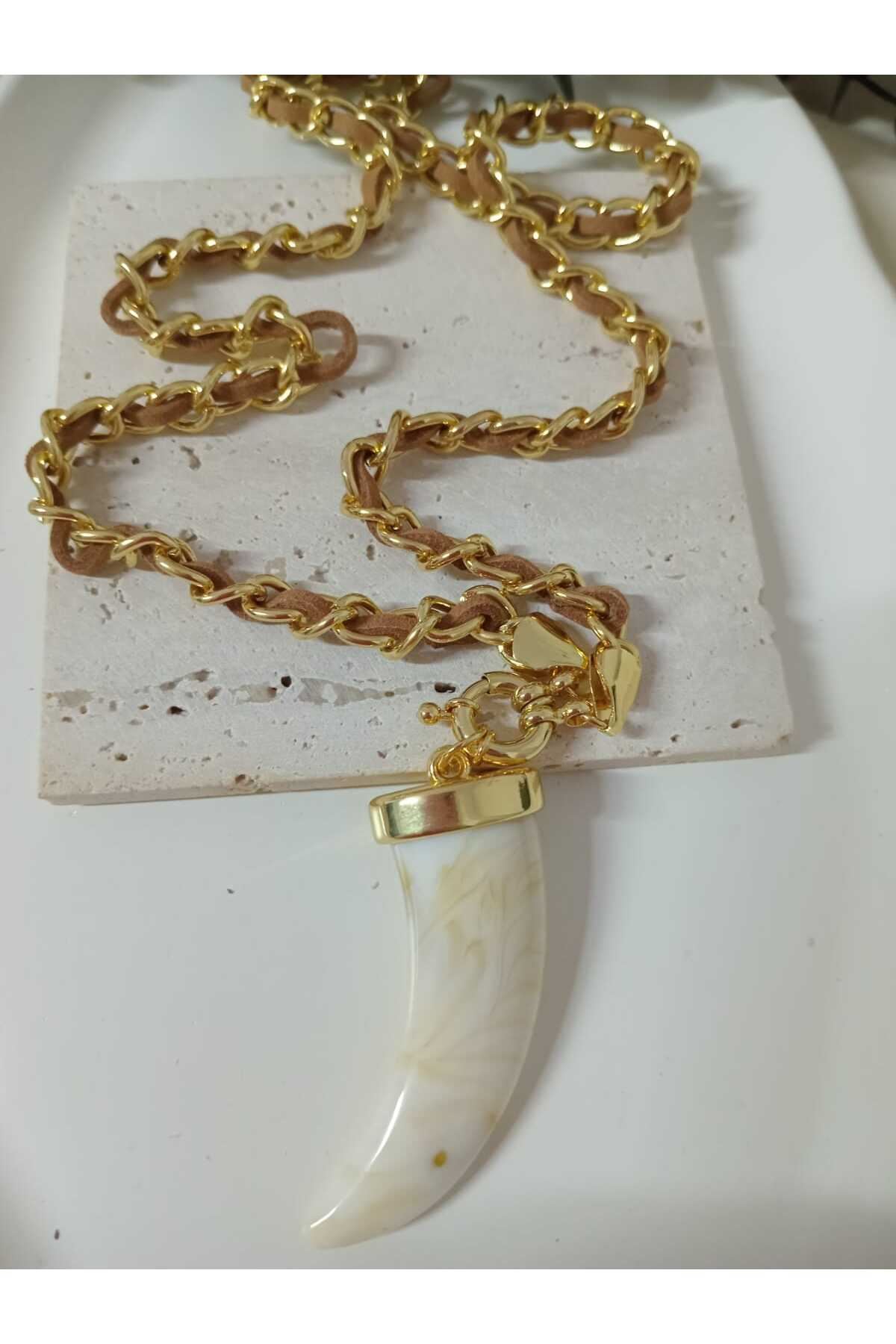 Ekru Fildişi Gold Elegant Tarz Kolye