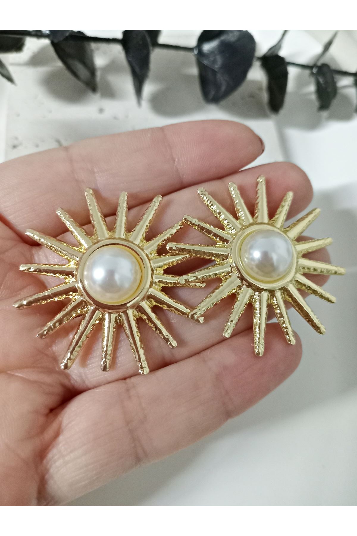 Çelik Gold İncili Güneş Hafif Küpe