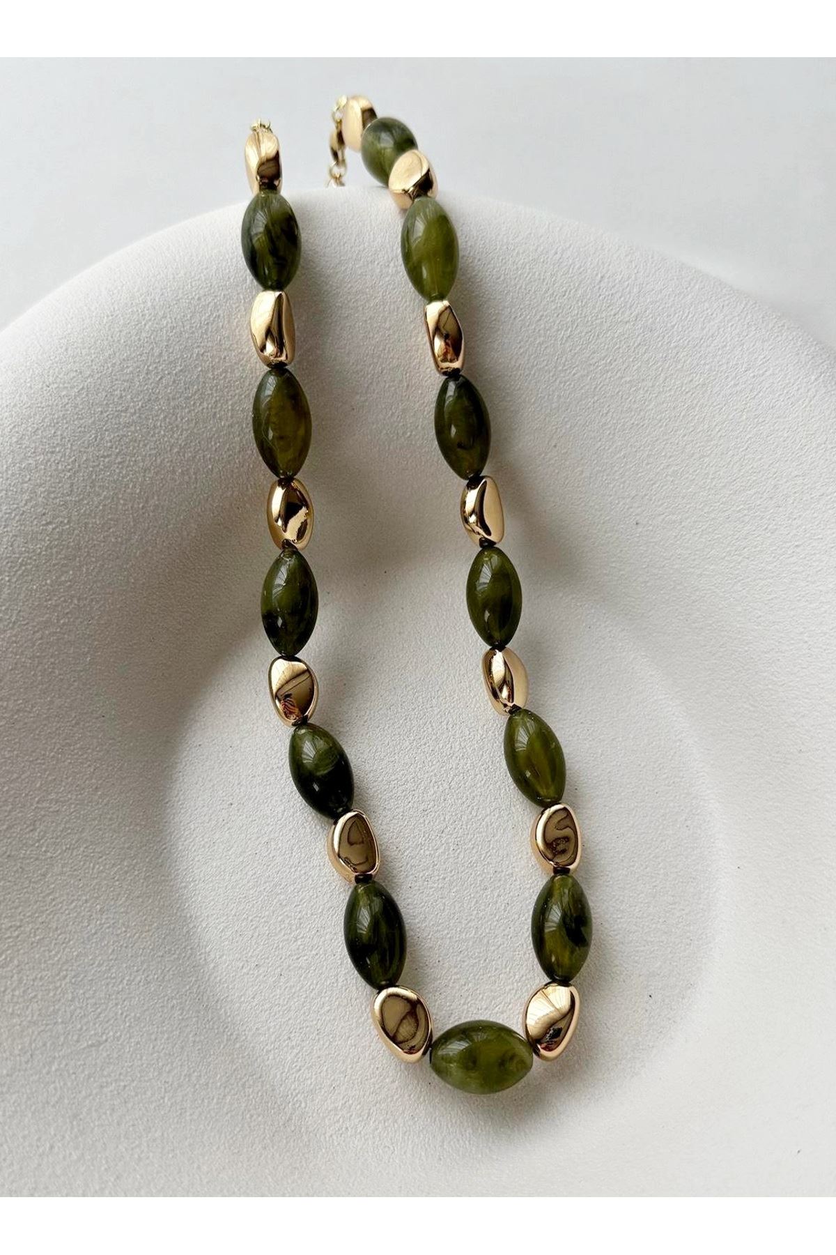 Yeşil Boncuklu Gold Elegant Kolye