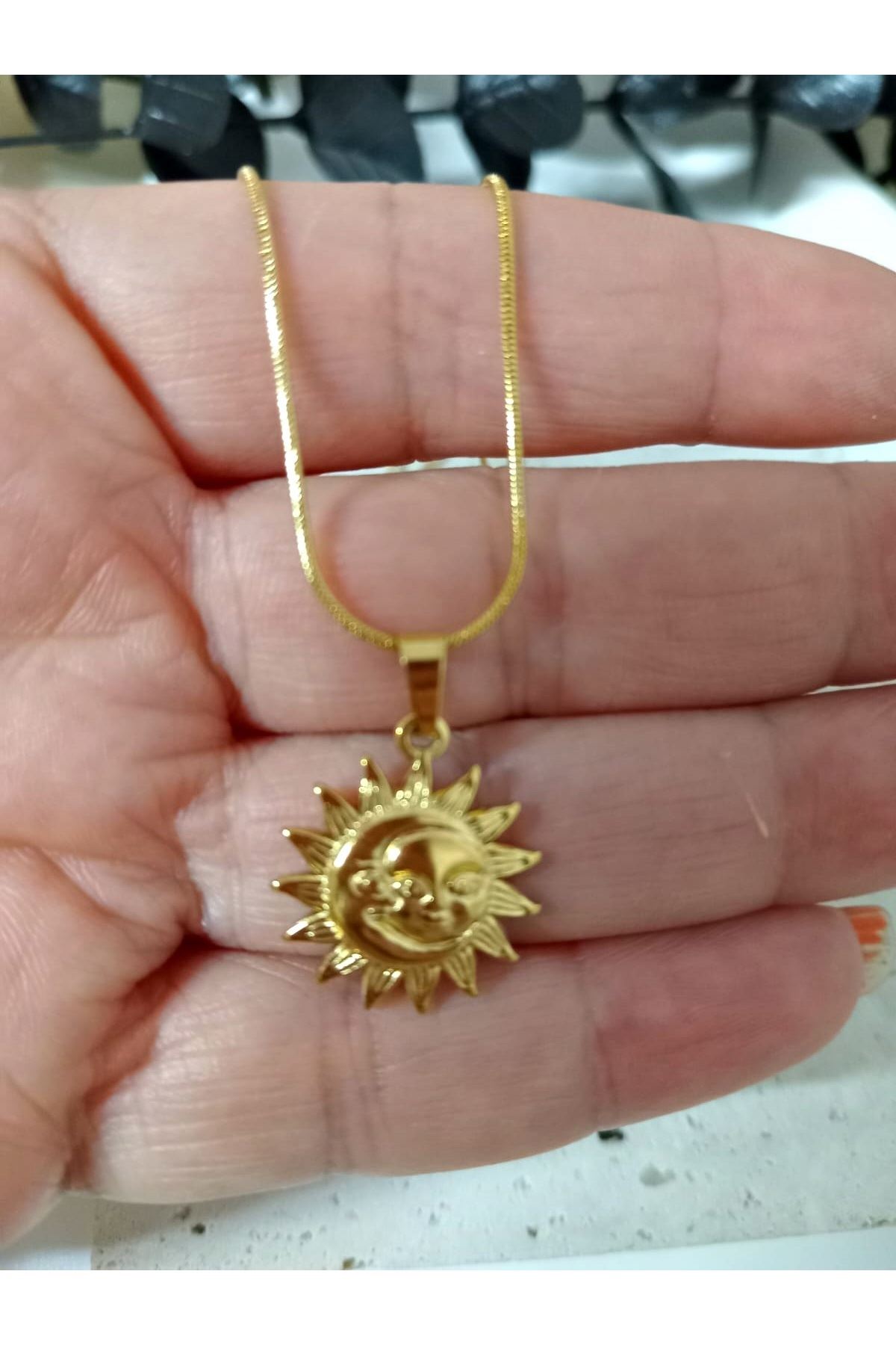 Paslanmaz Çelik Gold Güneş Ay Kolye