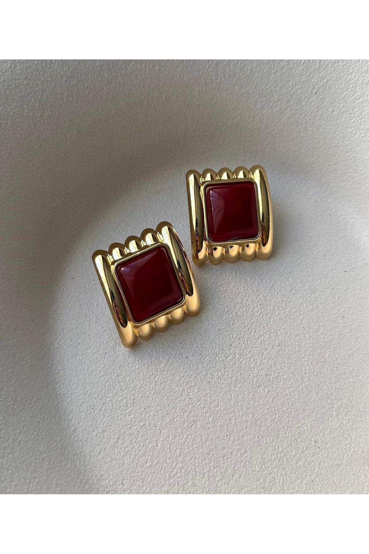 Kare Form Bordo Kadın Küpe