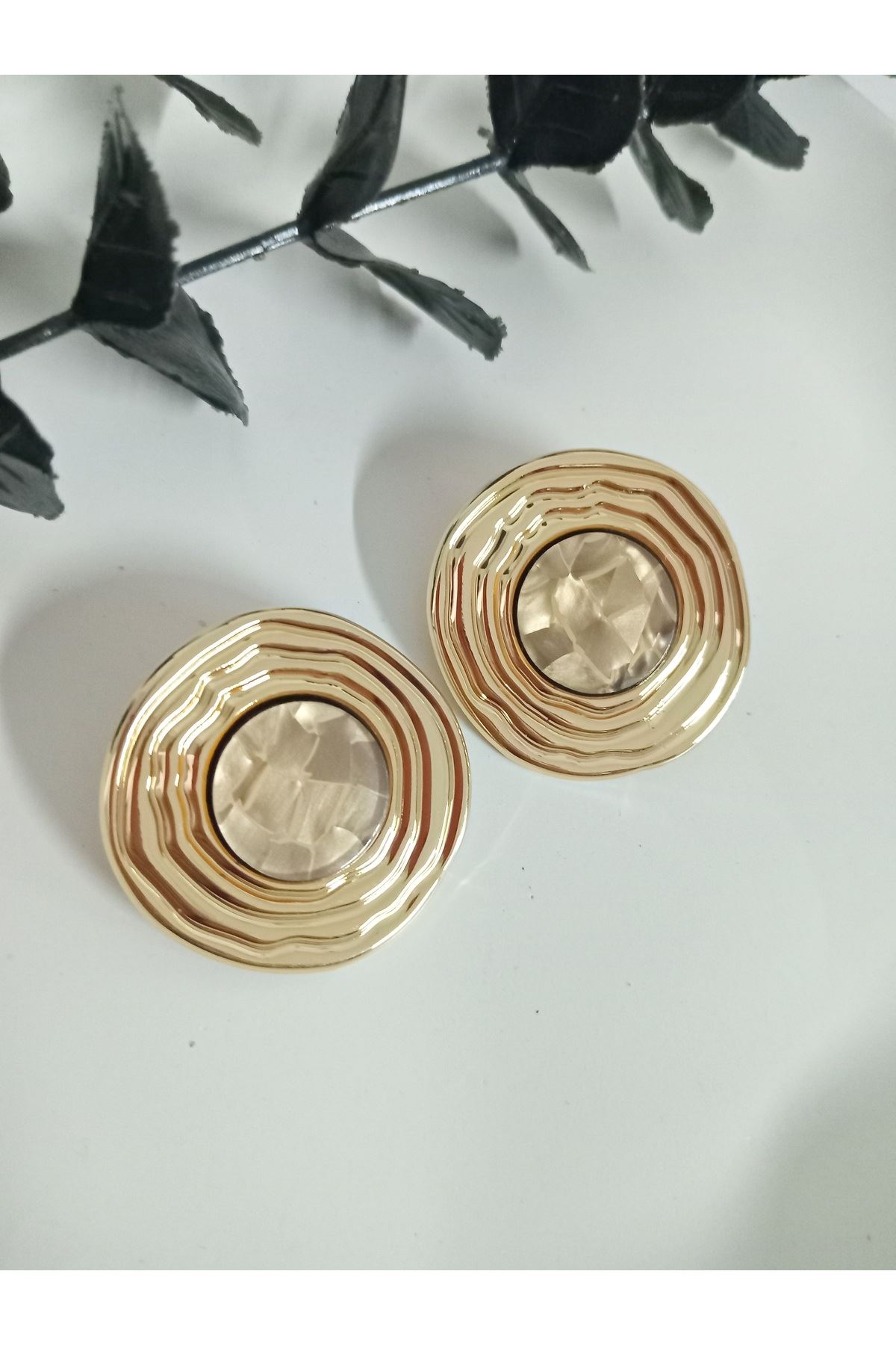 Marka Model, Gold Bej Sedefli Büyük Yuvarlak Kadın Küpe