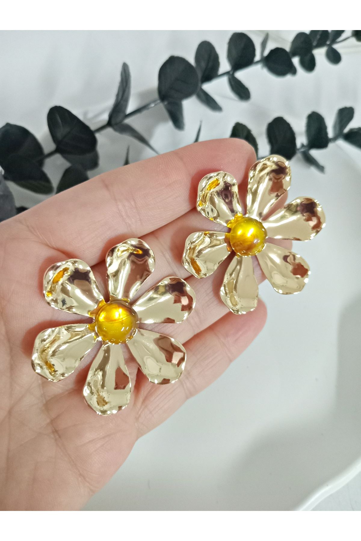 Marka Model, Gold Sarı Taşlı Çiçek Kadın Küpe, Hafif