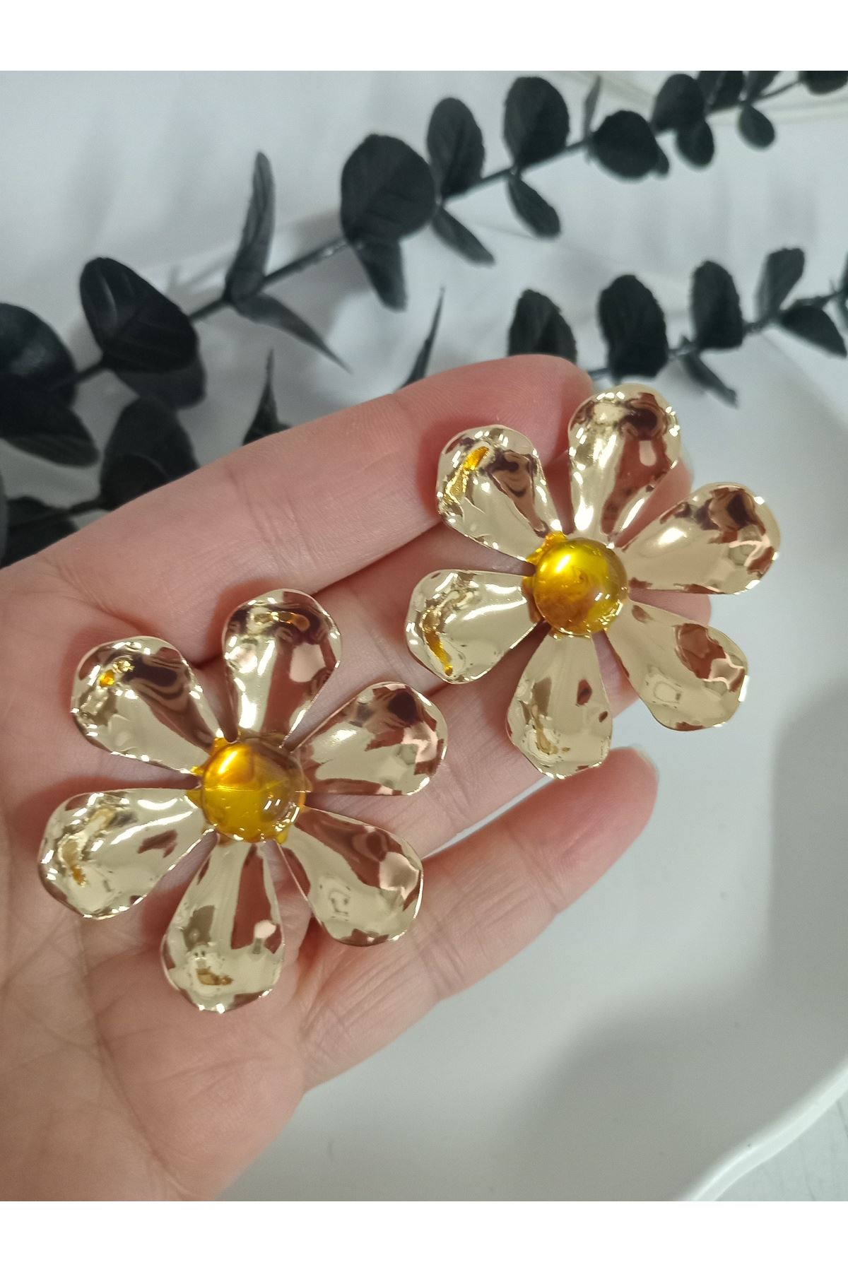 Marka Model, Gold Sarı Taşlı Çiçek Kadın Küpe, Hafif