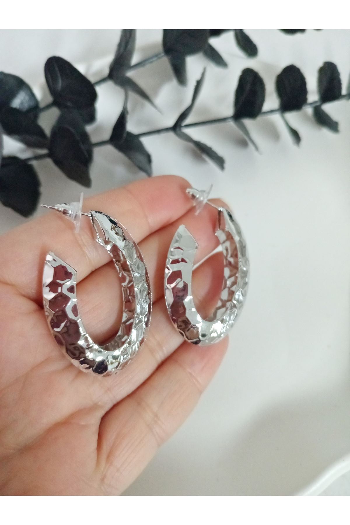 Oval Gümüş Petek Halka Kadın Küpe, Hafif