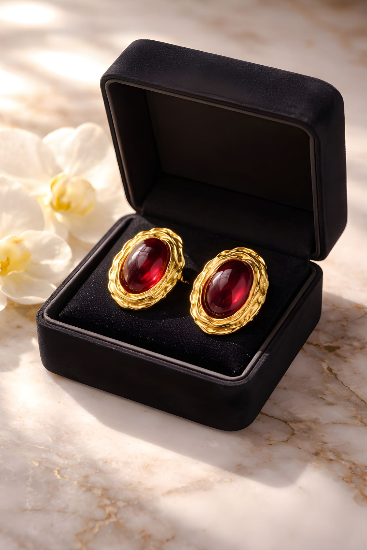 Çelik Gold Kırmızı Taşlı Küpe