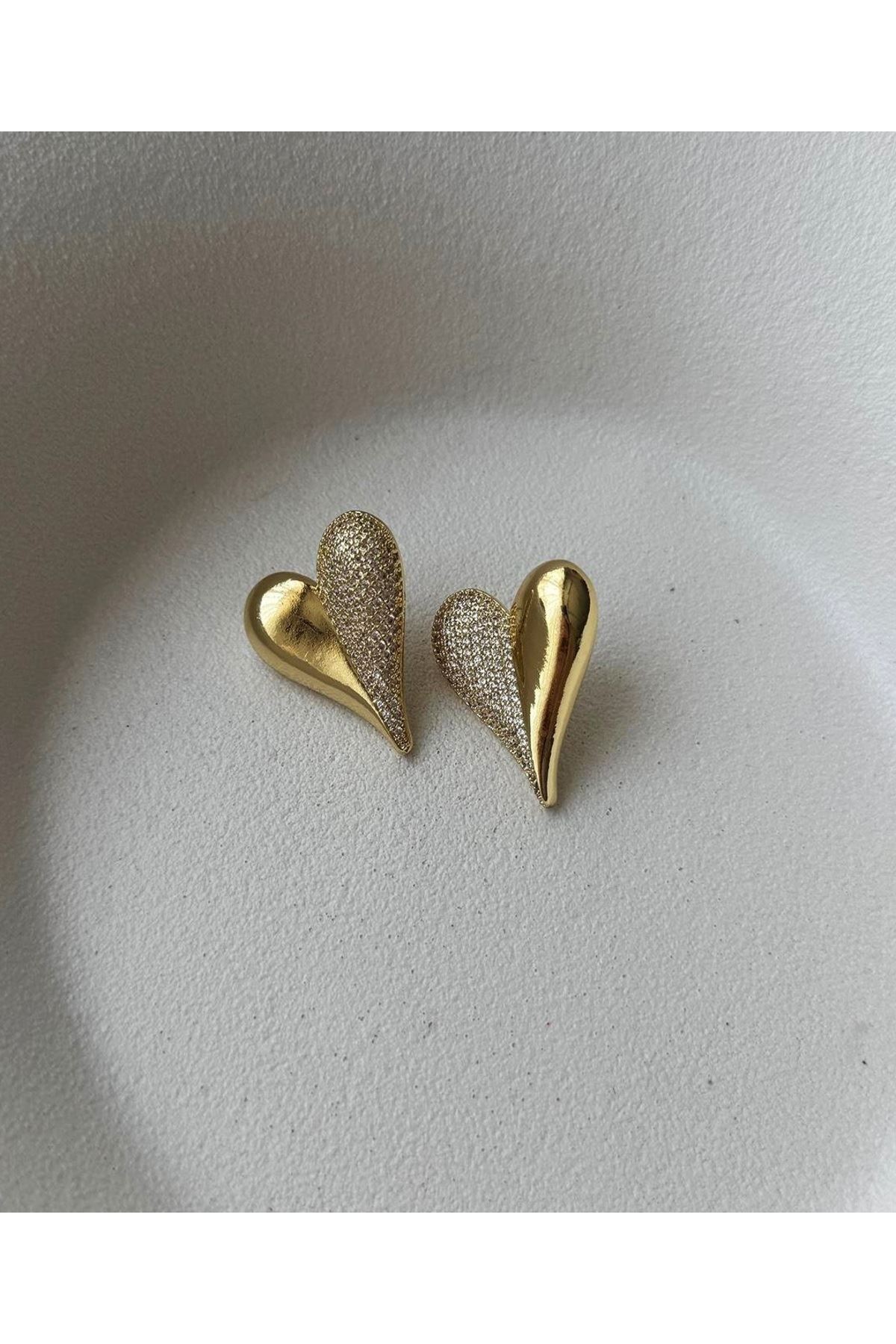 Gold Taşlı Kalp Şık Kadın Küpe