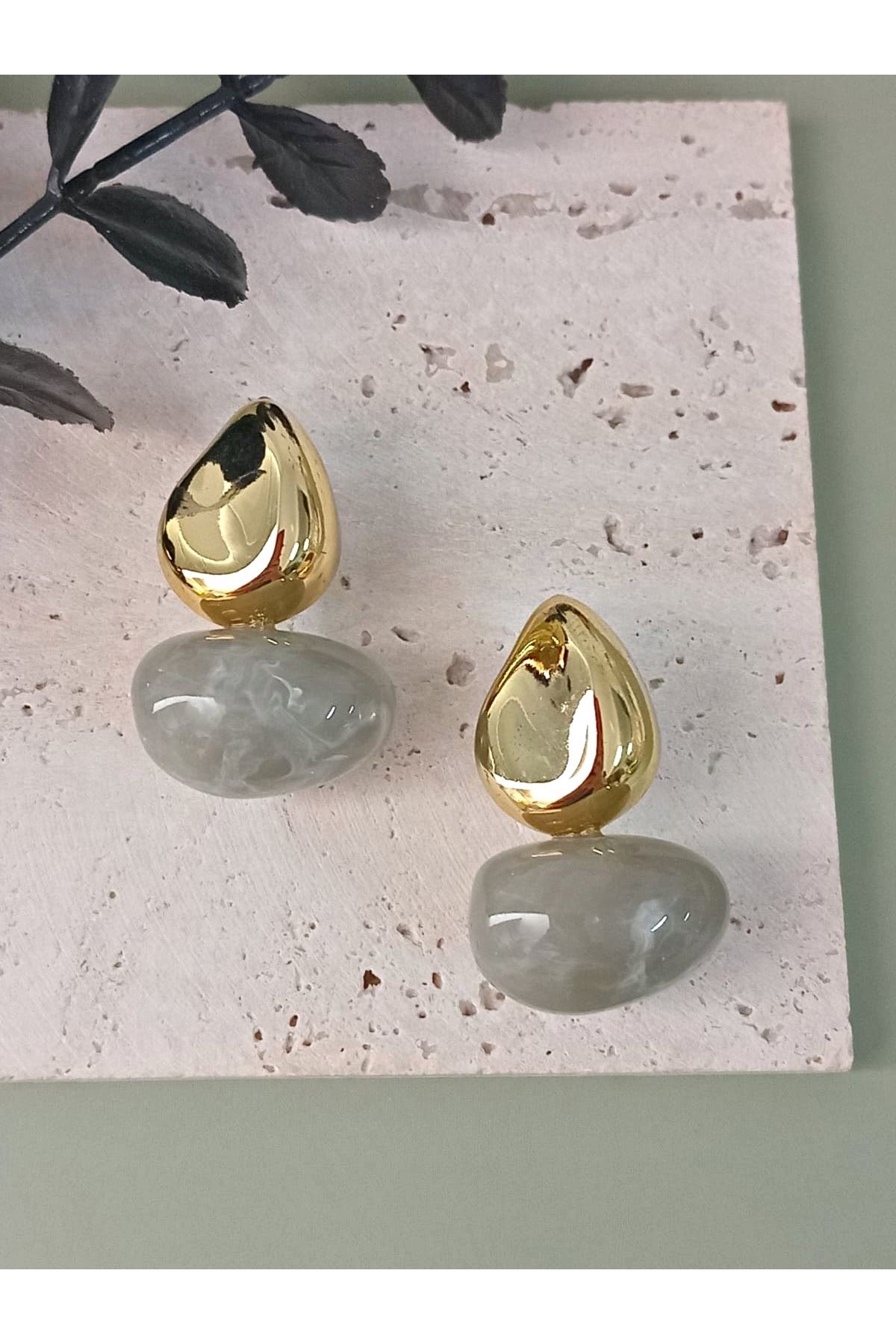 Gri Gold Bonbon Hafif Şık Küpe