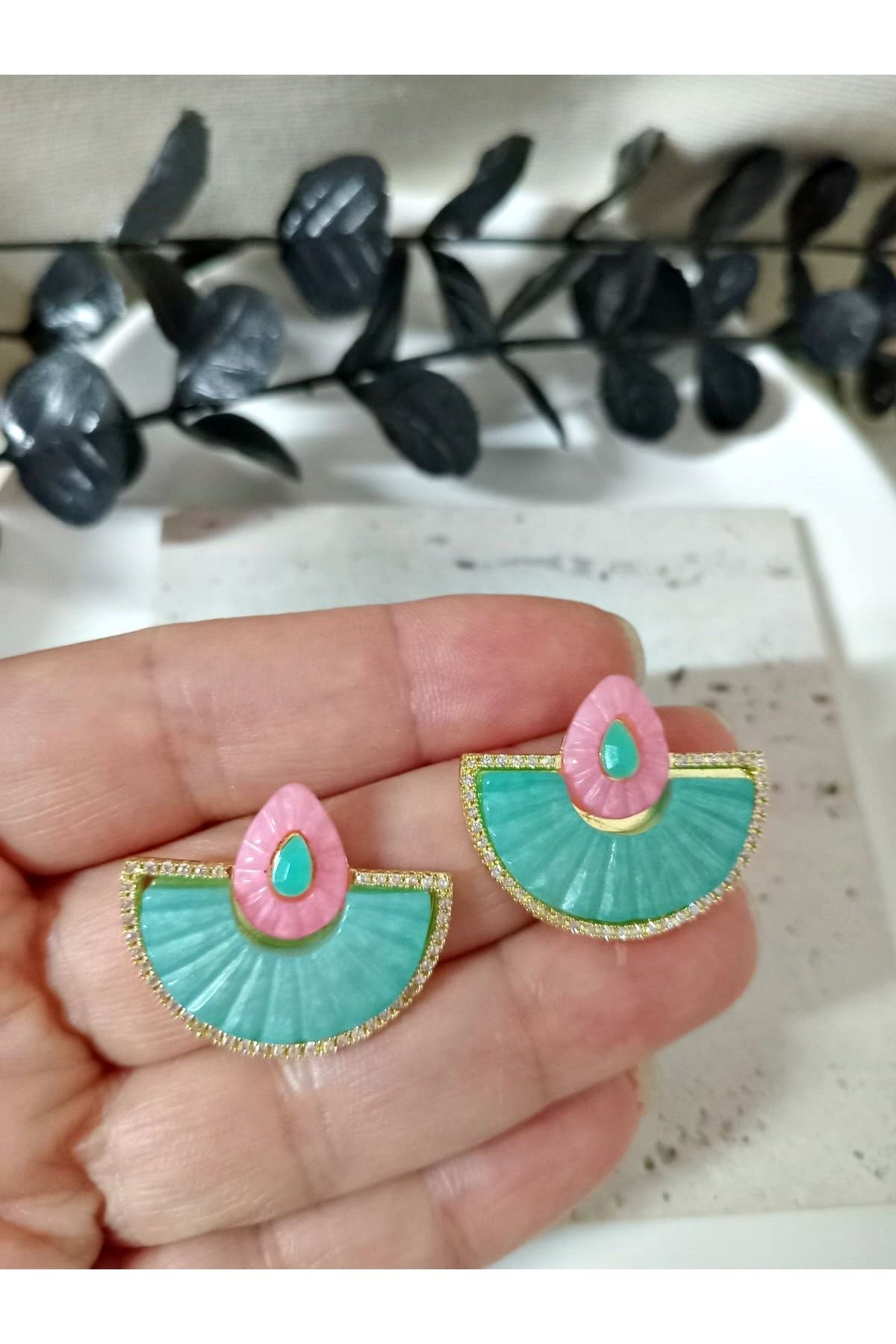3 Çift Çelik Yeşil Pembe Beyaz Yelpaze Küpe Seti