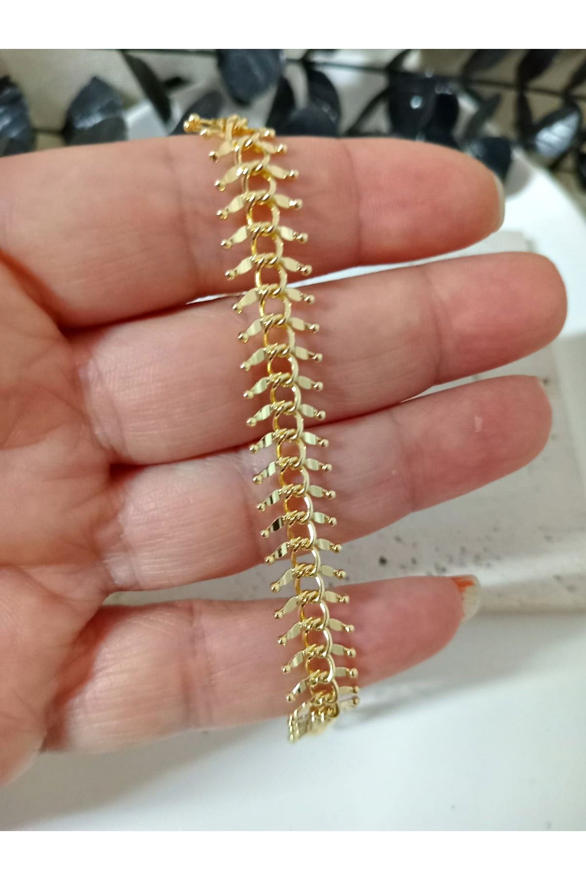 14K Altın Kaplama Elegant Bileklik