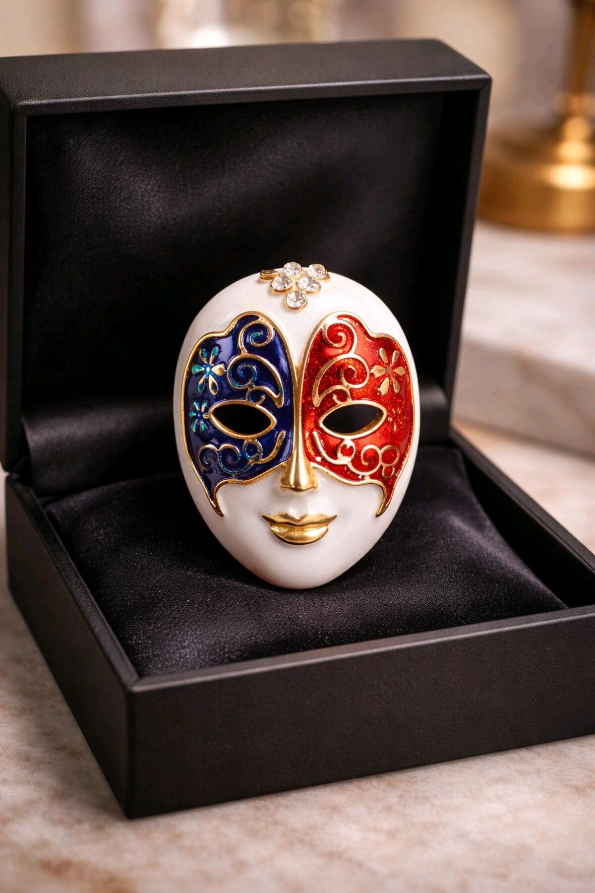 Beyaz Maske Broş, Yaka Broşu, Çanta Broşu