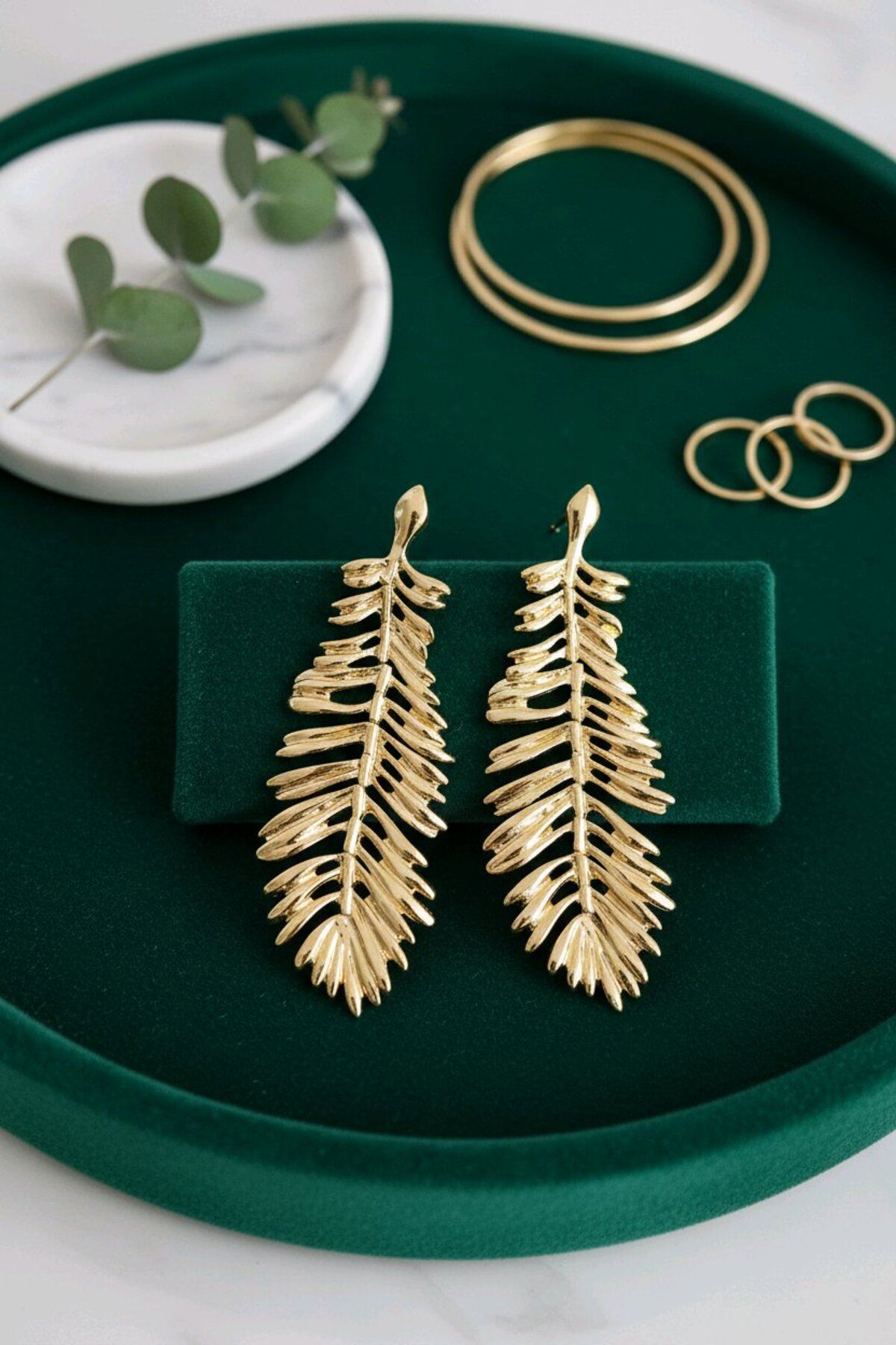 Marka Model, Gold Çelik Uzun Yaprak Hafif Kadın Küpe