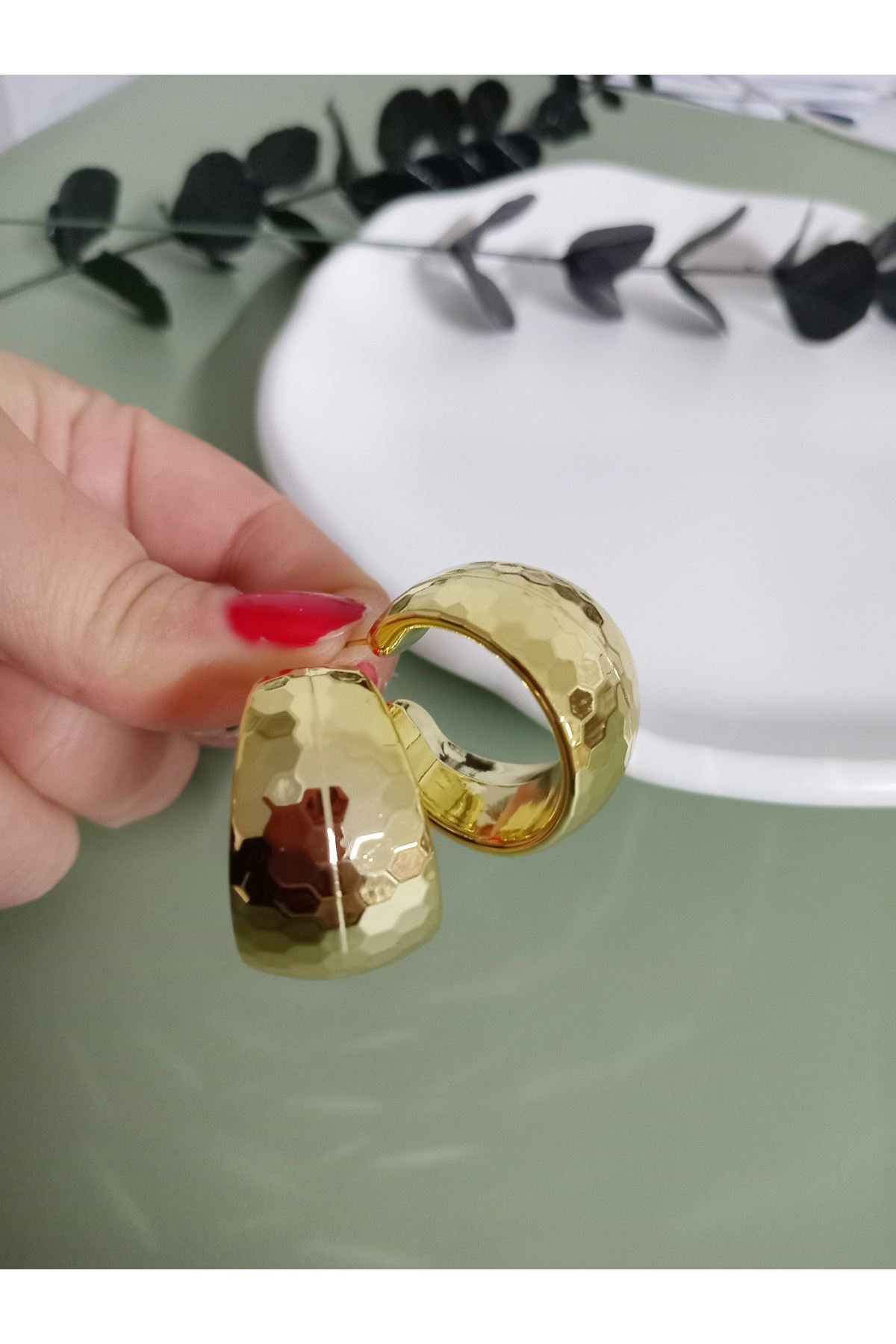 Gold Petek Halka Küpe, Hafif