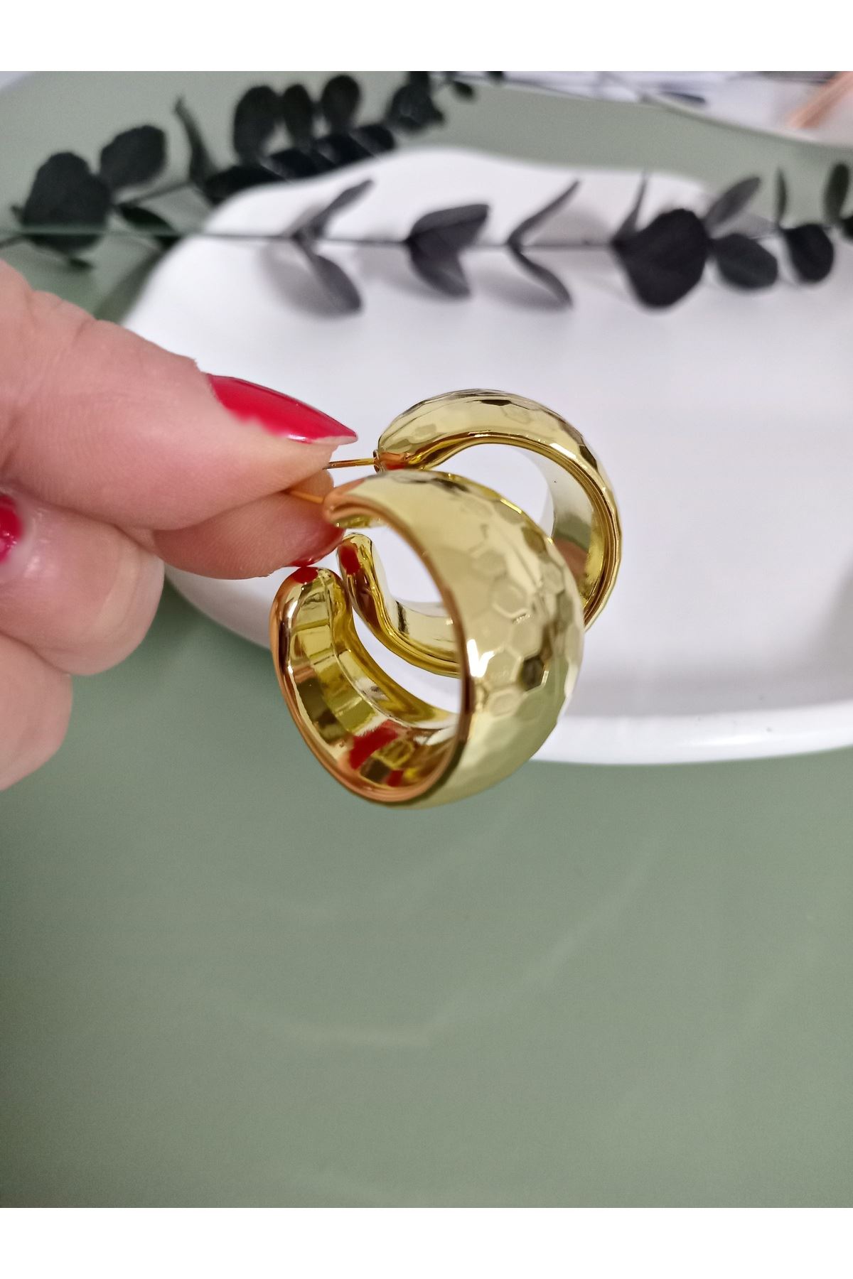 Gold Petek Halka Küpe, Hafif