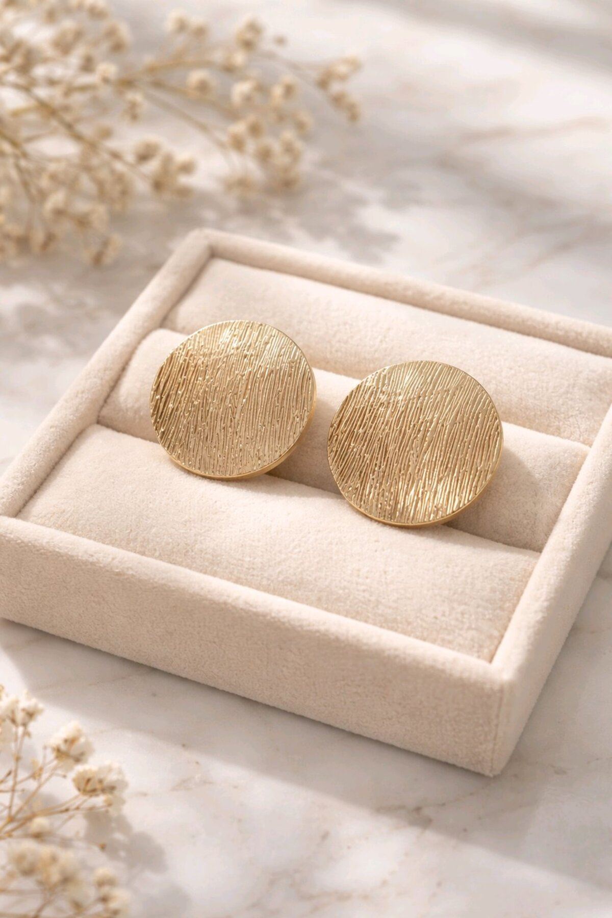 Gold Büyük Yuvarlak Dokulu Küpe